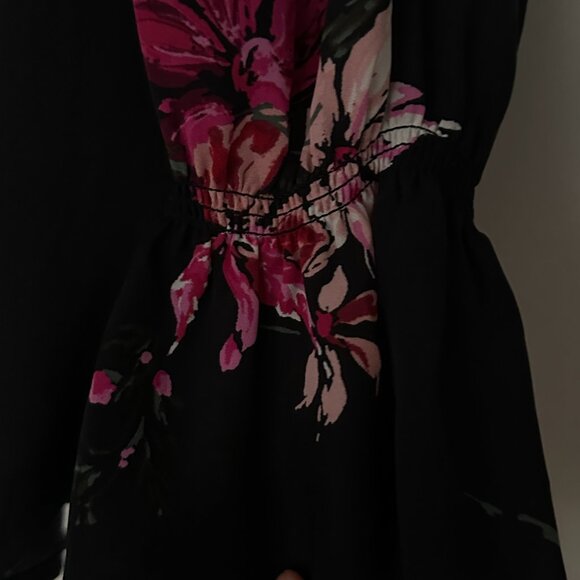 JOIE FLORAL PRINT SILK V-NECK FRENCH CUFFS BLOUSE - Picture 5 of 8